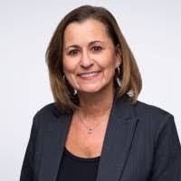 Beth Rossman's Instagram, Twitter & Facebook