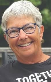 Denise Jacob's Instagram, Twitter & Facebook