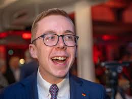 Philipp amthor's world a young star in merkel's party faces turbulence. Philipp Amthor Vergleicht Sich Mit Boris Johnson Und Uberrascht Mit Afd Aussage Politik