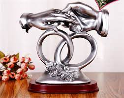 If your couple friends like to spend their free time snuggling on the couch (or even better, sleeping), they'll. Best Selling Oem Odm Wedding Decoration Present Resin Gift For Newly Married Couple Je 003 Buy Gifts For Newly Married Couple Gifts For Newly Married Couple Gift For New Couple Product On Alibaba Com