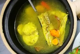 Masakan adalah makanan yang sihat kerana tidak ada minyak dan sangat sesuai untuk orang yang diet rendah kalori. Resepi Singgang Ikan Mama Dee Tudungceklat