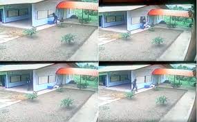 Maybe you would like to learn more about one of these? Garaj Kereta Tepi Rumah