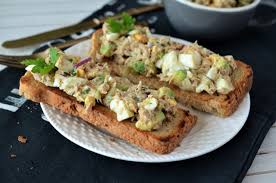 Guacamolele, sau pe scurt, guac (chiar îi zice cineva așa?) e o cremă/sos/dip pe bază de avocado, cu rețete vechi de secole. Salata Cu Ton Si Avocado Retete Culinare By Teo S Kitchen