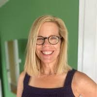 Kimberly Stalker's Instagram, Twitter & Facebook