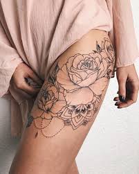 Bouquet Of Roses With Mandala Veronicalilutattoo Flowertattoodesigns Bouquet New Tattoo Models Butterfly Tattoos For Women Tattoos Upper Leg Tattoos