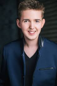 Reparto de AlieNation (película 2022). Dirigida por Ray Raghavan