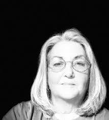 Lisa Sayer's Instagram, Twitter & Facebook