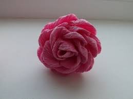 как сделать розу из гофрированной бумаги мастер класс видео Skrapbuking Cvety Iz Bumagi S Zakrytym Butonom Video Master Klass Kak Sdelat Rozu Youtube Blumen Basteln Papierrosen Wellpappe