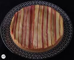 C Est Ma Fournee La Tarte A La Rhubarbe De Philippe Conticini Tarte Rhubarbe Rhubarbe Recette Tarte Rhubarbe