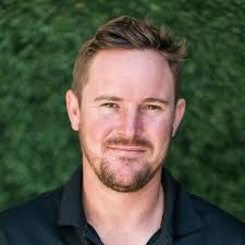 Alicia Gregson's Instagram, Twitter & Facebook