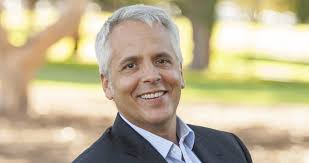 Tim Mcinnis's Instagram, Twitter & Facebook