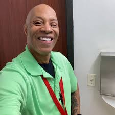 Hello everyone new here from Los Angeles, California looking to make and  meet new friends.