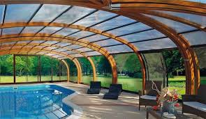 Plus haut de gamme, les abris hauts sont souvent choisi pour leur esthétique et leur côté pratique. Prix Abri Piscine Haut Devis Gratuit Jardinantes