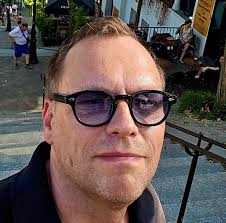 Carnivorous piranhas have sharp, triangular, serrated teeth that slice  through the flesh of prey and interlock in a peg-and-socket mechanism to  form a saw-like jaw. #fishing #Piranha #aquarium