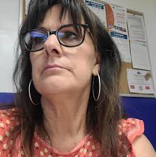 How to care for an injured duck and introduce a new companion?