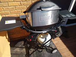 Page 1 cooking with the weber® q™ for australia and new zealand. Guide To The Weber Q Rotisserie