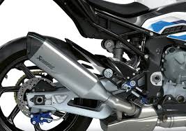 The fork bridge offset was reduced a bit. World Premiere Bmw M 1000 Rr The First M Model From Bmw Motorrad