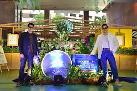 Home all about men richard gutierrez videos richard gutierrez's twin brother is indeed gay, according to a youtube video. Richard And Raymond Gutierrez Are Saving Philippine Seas With Kiehl S