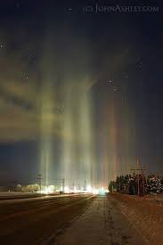 Light Pillars Light Reflection Off Of Flat Ice Crystals In The Air Sky And Clouds Nature Sky