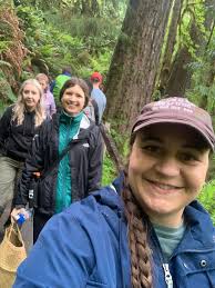 ⭐️ I'm Zoe , mum to two wild and free boys (I wouldn't change them for the  world but I'd settle for more sleep ! ) and I love being outdoors  exploring.⭐️