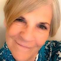 Sharon Kuiper's Instagram, Twitter & Facebook