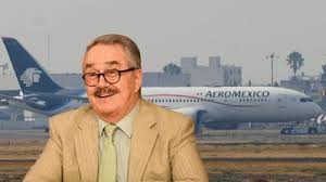 Pedro Sola explica por qué ya no quiso subir al avión de influencers que regresó a CDMX tras falla