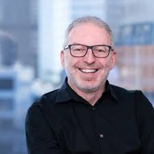 Alors que l'administration Trump s'apprête à se retirer à nouveau de  l'Accord de Paris, je vous partage mon texte publié dans Le Devoir après  l'élection de Donald Trump.