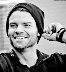 Daniel Giles's Instagram, Twitter & Facebook