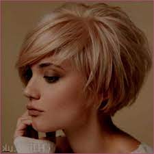 Damen Frisur 2020 Bob Frisur Kurzhaarfrisuren Rundes Gesicht Kurzhaarfrisuren