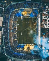 Boca juniors , in full club atlético boca juniors , argentine professional football (soccer) since 1940 boca has played in camilo cichero stadium, which was renamed alberto j. Explained Why Boca Juniors Stadium Is Called La Bombonera