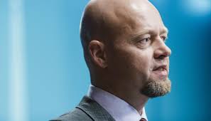 Pnc bank offers a wide range of personal banking services including checking and savings accounts, credit cards, mortgage loans, auto loans and much more. Norges Bank Investment Management Norwegischer Staatsfonds Beendet Wette Auf Hohere Zinsen Cash