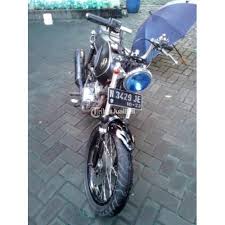Jika menggunakan motor ini kesan klasik akan kental terlihat dari segi visual motor ini. Motor Honda Gl 100 Modif Body Cb Bekas Surat Lengkap Pajak Off Harga Murah Di Malang Tribunjualbeli Com
