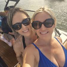 Larissa Strong (@larissastrong) • Instagram photos and videos