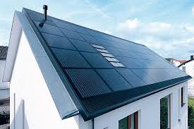Toit De Panneaux Solaires Ou Couverture Energetique Le Blog De Bruno Panneau Solaire Panneau Photovoltaique Solaire