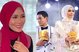 Check spelling or type a new query. Umur Saya 50 Dia Baru 40 Sudah Kertu Macam Mana Siti Nordiana Jawab Andai Terima Cinta Pucuk Muda Sinar Viral Network