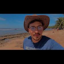 Adrian Zelaya (@ale_98az) • Threads, Say more