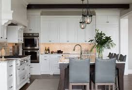 Kitchen color trends come and go, but some shades are popular year after year. Oc 17 White Dove Benjamin Moore Oc 17 White Dove Benjamin Moore Kitchen Cabinet Paint Christmas Interiors Painted Kitchen Cabinets Colors Natural Dining Room