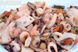 Primal Seafood Medley With Garlic Butter Sauce Recipe Seafood Medley Recipes Frozen Seafood Mix Recipes Cooking Seafood