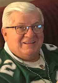 Val McGinnis passed away peacefully at his home surrounded by his loved  ones