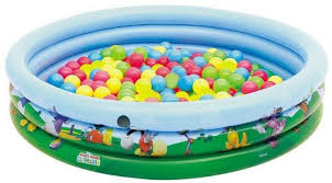 These plastic rings are perfect for cupcake toppers or to add to party favors. Mickey Mouse Inflatable Pool 3 Rings With Balls122x25cm Brycus