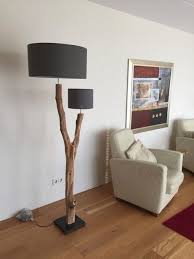 This diy branch floor lamp is not only beautiful, but incredibly easy to create as well. Floor Lamp Tree Branches Derrickandmelisa