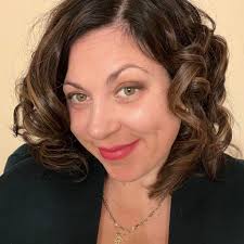 What are good places to eat and visit in Toronto?