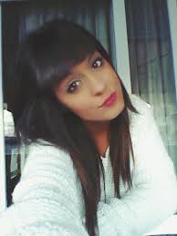 Elena Casanova (@ElenaaC233)