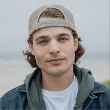 The most beautiful field of sunflowers echoed the joy of the whole day!