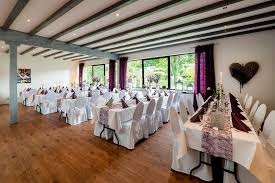 Hohenbusch — ist der name von haus hohenbusch, einem ehemaligen kreuzherrnkloster bei der stadt erkelenz im kreis heinsberg, nordrhein westfalen. Hochzeit Feiern Eventlocation Nrw Neuss Monchengladbach Erkelenz
