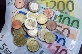 Telling traders how many swiss francs are needed to buy a euro. L Euro Et Le Franc Cfa Contre Le Developpement De L Afrique Francophone Home Facebook