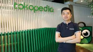William tanuwijaya is an indonesian entrepreneur. Biografi Dan Profil Lengkap William Tanuwijaya Mantan Penjaga Warnet Yang Sukses Jadi Ceo Tokopedia Goto Group Dan Masuk Majalah Forbes