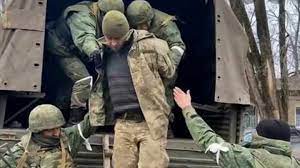 Офицеры армии России зашли на территорию завода "Азовсталь" для переговоров  по сдаче боевиков в плен