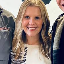 What are some affordable places to eat and drink with a large group in the  Cincinnati and Northern Kentucky area?