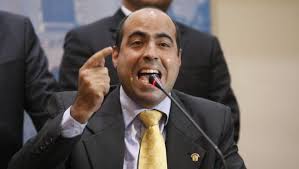 Carmen Bustinza (@BustinzaCb)